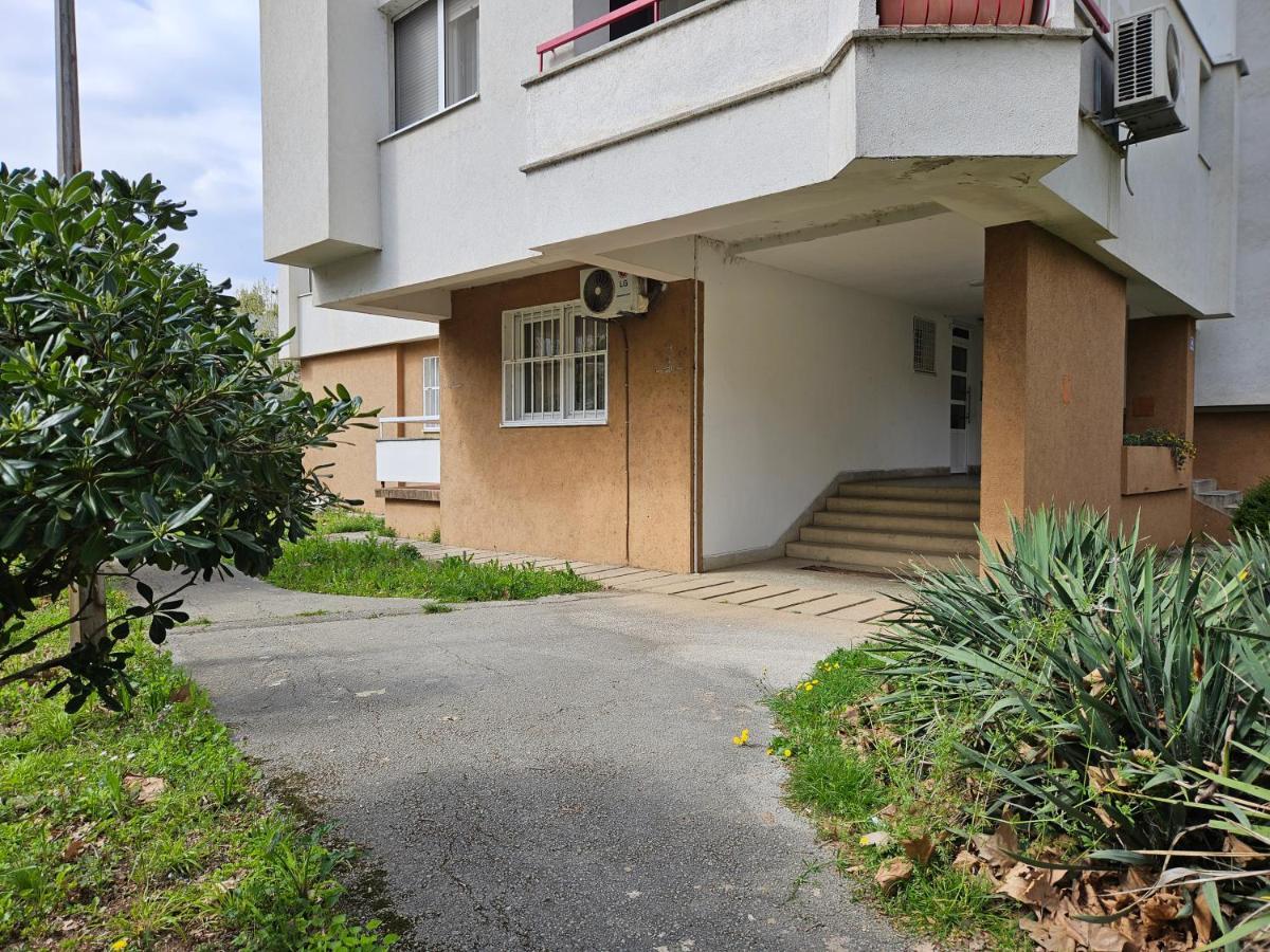 City Mid Mostar Apartment 외부 사진